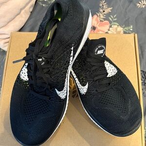 Nike Black and White Athletic Shoes